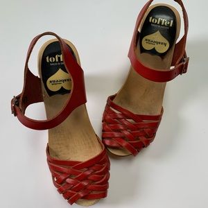 Swedish Hasbeens Clogs